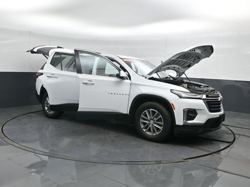 Used 2023 Chevrolet Traverse LT image 51