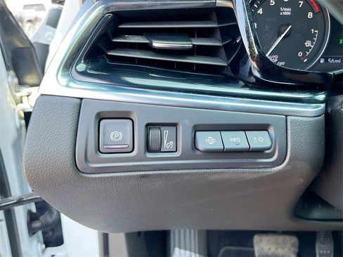 Used 2024 Cadillac XT6 Premium Luxury w/ Technology Package image 10