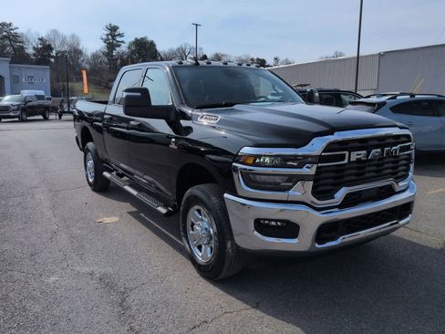 New 2026 RAM 2500 Tradesman AWD/4WD image 2