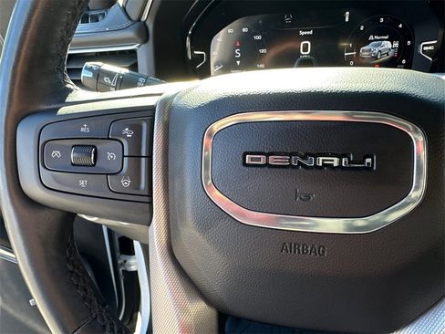 Used 2023 GMC Yukon XL Denali w/ Denali Reserve Package image 27