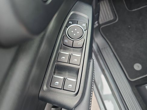 New 2025 Ford Ranger XLT w/ FX4 Off-Road Package image 13