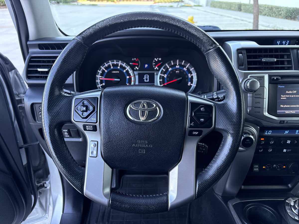 Used 2016 Toyota 4Runner Limited AWD/4WD image 21