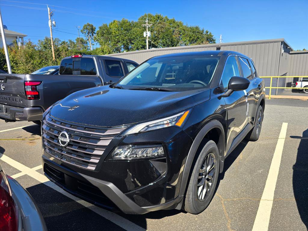 New 2027 Nissan Rogue S FWD image 2