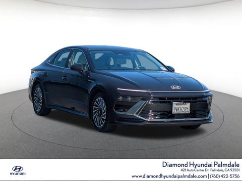 Certified 2025 Hyundai Sonata SEL FWD image 1
