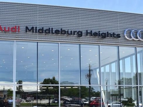 Used 2025 Audi Q5 2.0T Premium Plus w/ Premium Plus image 22