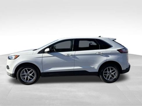 Used 2024 Ford Edge SEL image 8