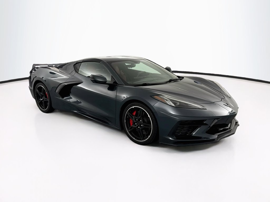 Used 2020 Chevrolet Corvette Stingray Preferred Cpe w/ 2LT Preferred Equipment Group RWD image 3