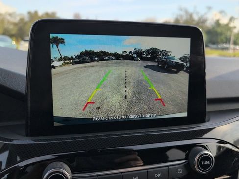 Certified 2023 Ford Escape ST-Line image 17