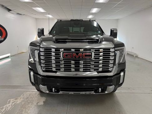 New 2025 GMC Sierra 2500 Denali w/ Denali Reserve Package image 2