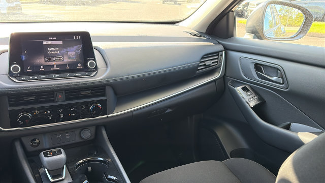 Certified 2025 Nissan Rogue S FWD image 24