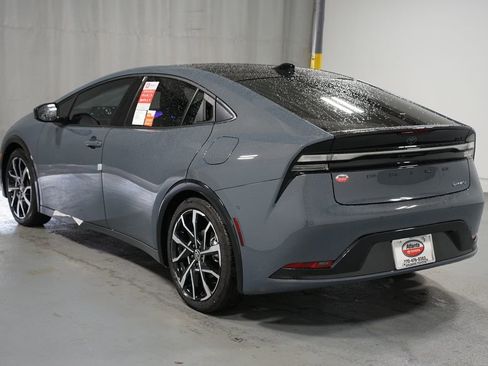 New 2026 Toyota Prius Plug-In Hybrid image 6