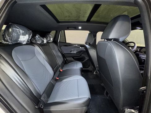 New 2026 Volkswagen Tiguan SE R-Line image 10