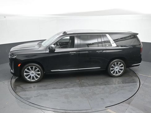 Used 2024 Cadillac Escalade ESV Premium Luxury Platinum AWD/4WD image 39