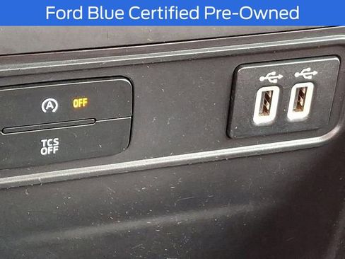 Certified 2018 Ford EcoSport SES image 29