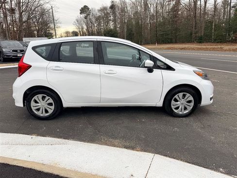 Used 2017 Nissan Versa Note S Plus image 6