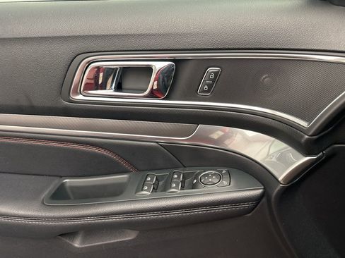 Used 2019 Ford Explorer Sport image 25