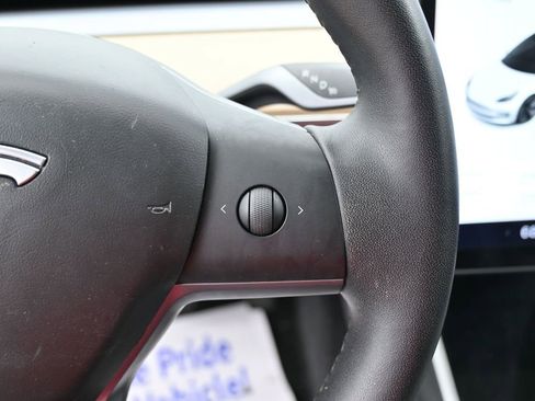 Used 2020 Tesla Model 3 Standard Range RWD image 18