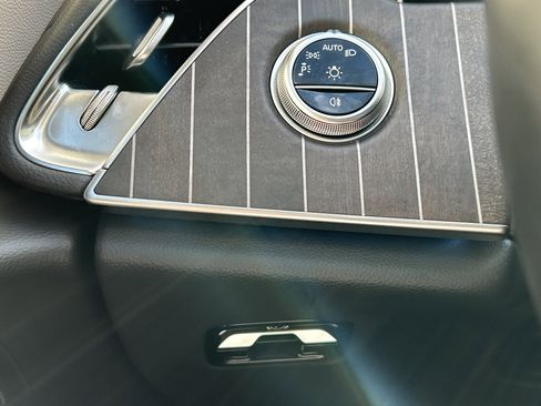 Certified 2025 Mercedes-Benz E 350 4MATIC Sedan image 26
