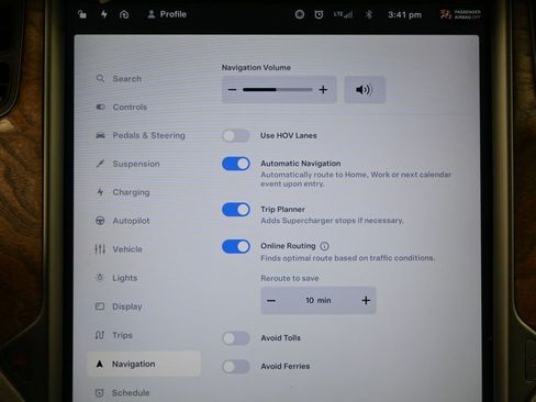 Used 2021 Tesla Model X Long Range image 32