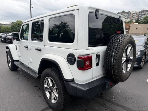 Used 2021 Jeep Wrangler Unlimited Sahara AWD/4WD image 2