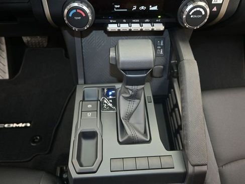 Used 2026 Toyota Tacoma SR image 8