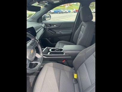 Used 2025 Chevrolet Equinox LT w/ Safety and Technology Package