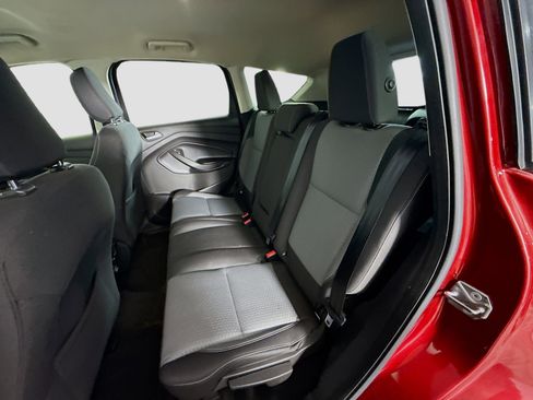 Used 2019 Ford Escape SE image 25