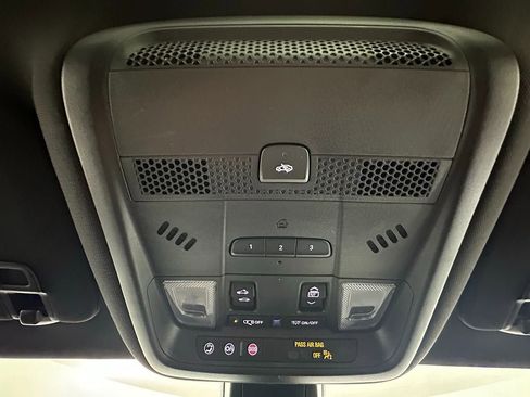 Used 2023 Cadillac XT6 Premium Luxury image 37