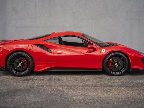 Certified 2020 Ferrari 488 Pista Coupe RWD image 6
