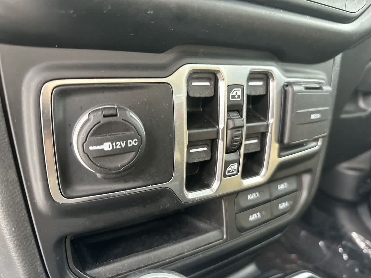 Certified 2022 Jeep Wrangler Unlimited Sport AWD/4WD image 19