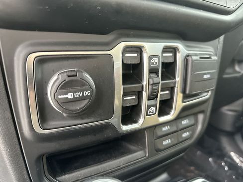Certified 2022 Jeep Wrangler Unlimited Sport AWD/4WD image 19