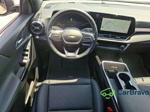 Used 2025 Chevrolet Equinox LT w/ Convenience Package II AWD/4WD image 11