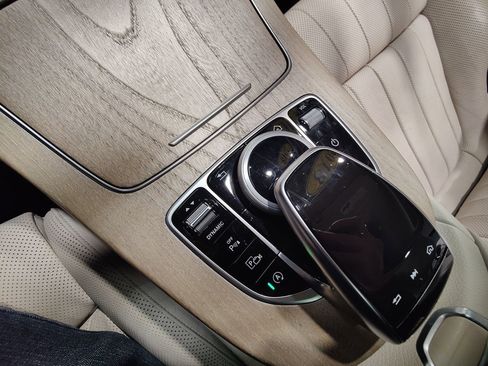 Used 2018 Mercedes-Benz E 400 4MATIC Coupe image 27