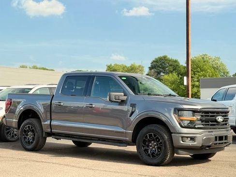 Used 2025 Ford F150 XLT w/ Equipment Group 302A MID AWD/4WD image 29