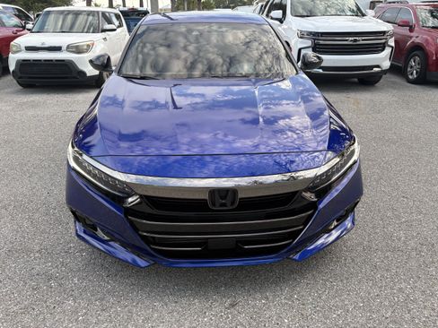 Used 2022 Honda Accord Sport image 2