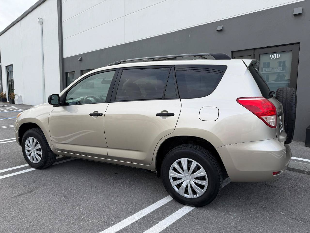 Used 2008 Toyota RAV4 2WD image 8