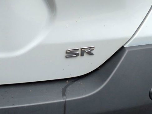 Used 2020 Nissan Kicks SR FWD image 12