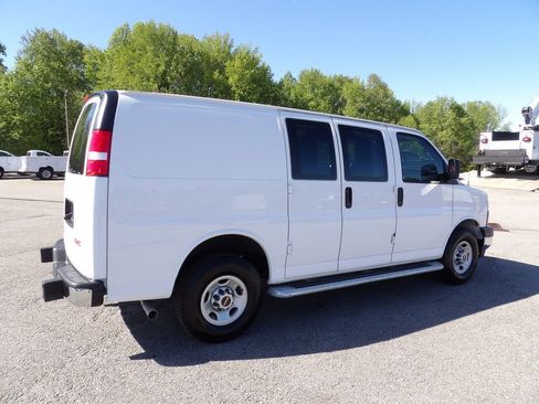 Used 2024 GMC Savana 2500 w/ Driver Convenience Package RWD image 8