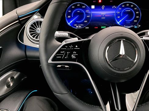 Used 2026 Mercedes-Benz EQS 400 4MATIC SUV image 20
