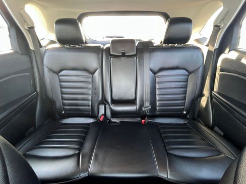 Used 2024 Ford Edge SEL image 39