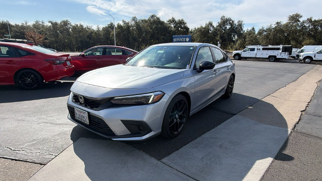 Used 2024 Honda Civic Sport image 1