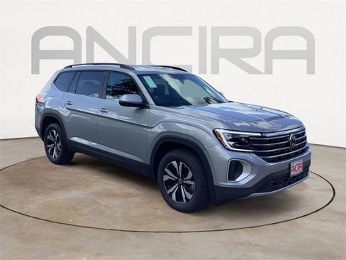 New 2026 Volkswagen Atlas SE image 2