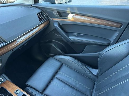 Used 2023 Audi Q5 2.0T Premium Plus w/ Premium Plus Package image 34