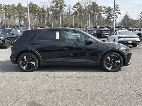 New 2026 Hyundai Ioniq 5 SEL image 8