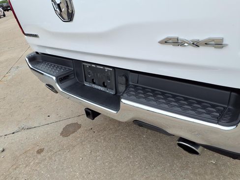 Used 2019 RAM 1500 Big Horn AWD/4WD image 22