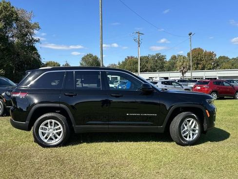 New 2025 Jeep Grand Cherokee Laredo X w/ Luxury Tech Group I image 6