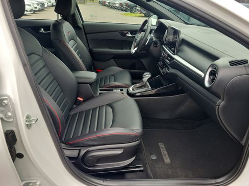 Certified 2023 Kia Forte GT w/ GT2 Package FWD image 7