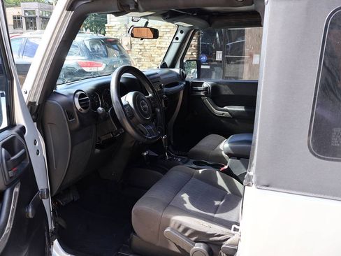 Used 2012 Jeep Wrangler Sport AWD/4WD image 15