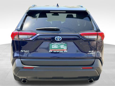 Used 2021 Toyota RAV4 XLE w/ Convenience Package AWD/4WD image 8