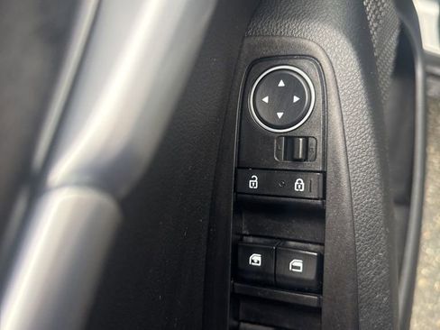 Used 2023 Kia Seltos LX image 18